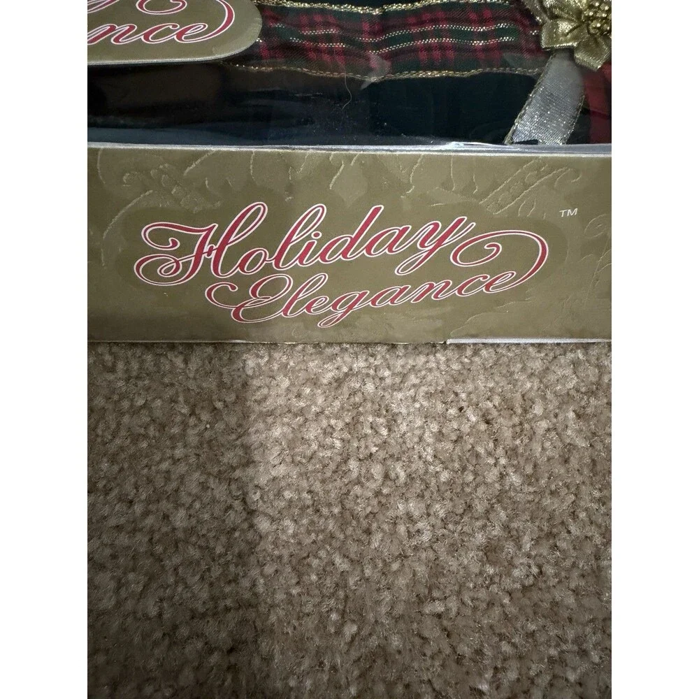Holiday Elegance Barbie 1999 Toys R Us Exclusive New In Box